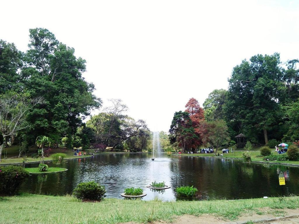 Delaga Biru Convention Hotel Bogor Eksteriør bilde